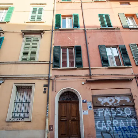 Housmart Castiglione 76 *