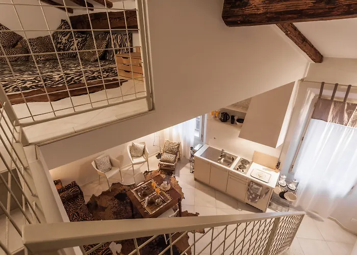 Housmart Castiglione 76 *